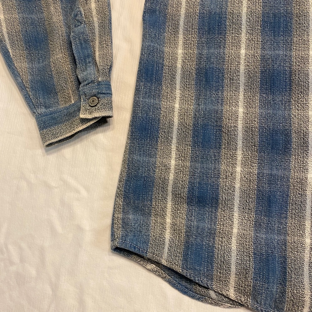 Levi’s Vintage Denim Plaid Shirt - Picture 10 of 16
